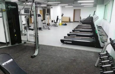 芭乐视频APP黄佛山农行职工健身房